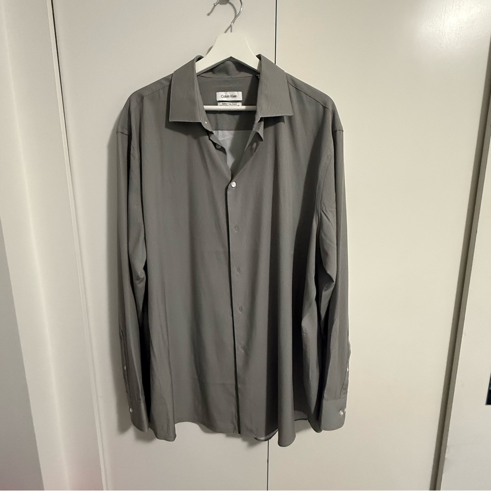 Calvin Klein Non Iron Men's Gray Casual Button Down Shirt
